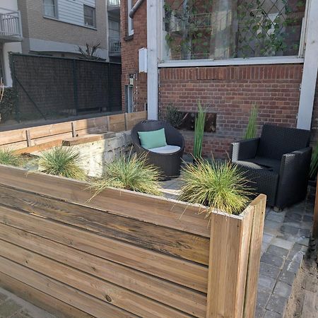 Appartement Spacieux Avec Parking Et Terrasse De Panne Exterior foto